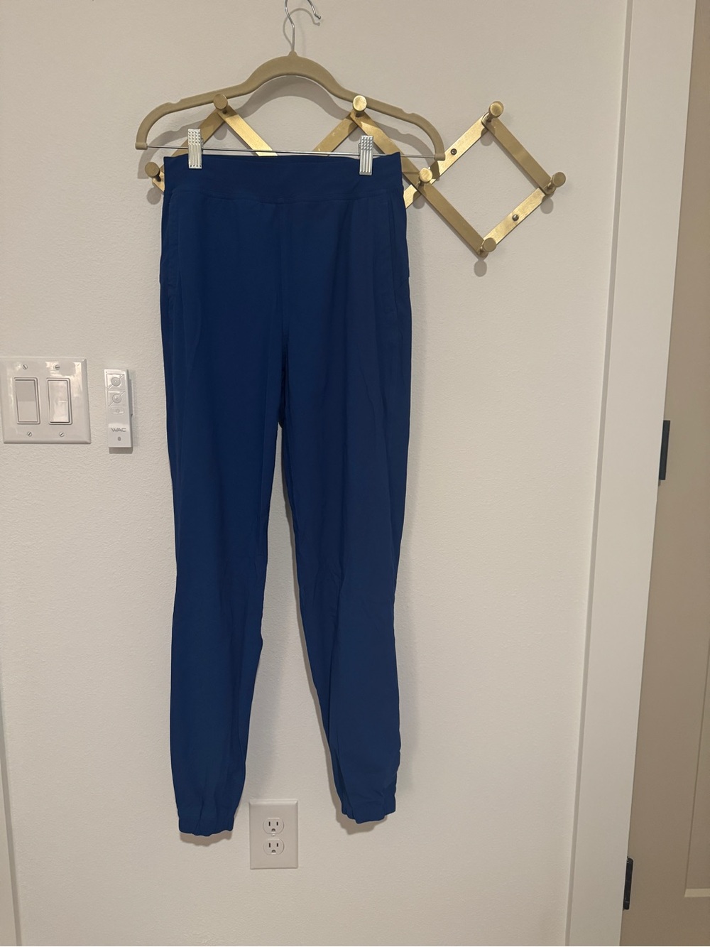 lululemon athletica Navy Blue Ankle Jogger Pants
